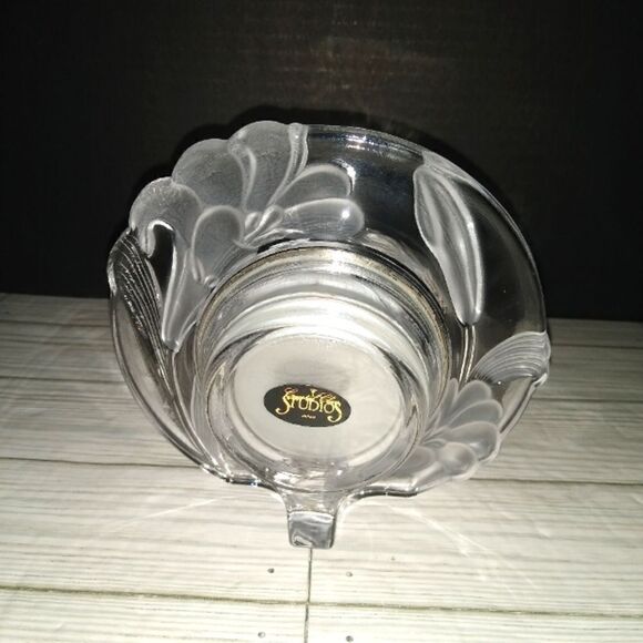 Vintage Hand Crafted Crystal Clear Studios Frosted Quartz Clock Mantel Table Top - Picture 7 of 11